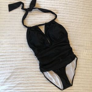 NWT Cup-she One Piece Bathing Suit